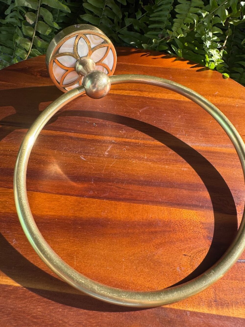 Rare Anthropologie Launis Brass Towel Ring Mother of Pearl Inlay Bathroom Decor